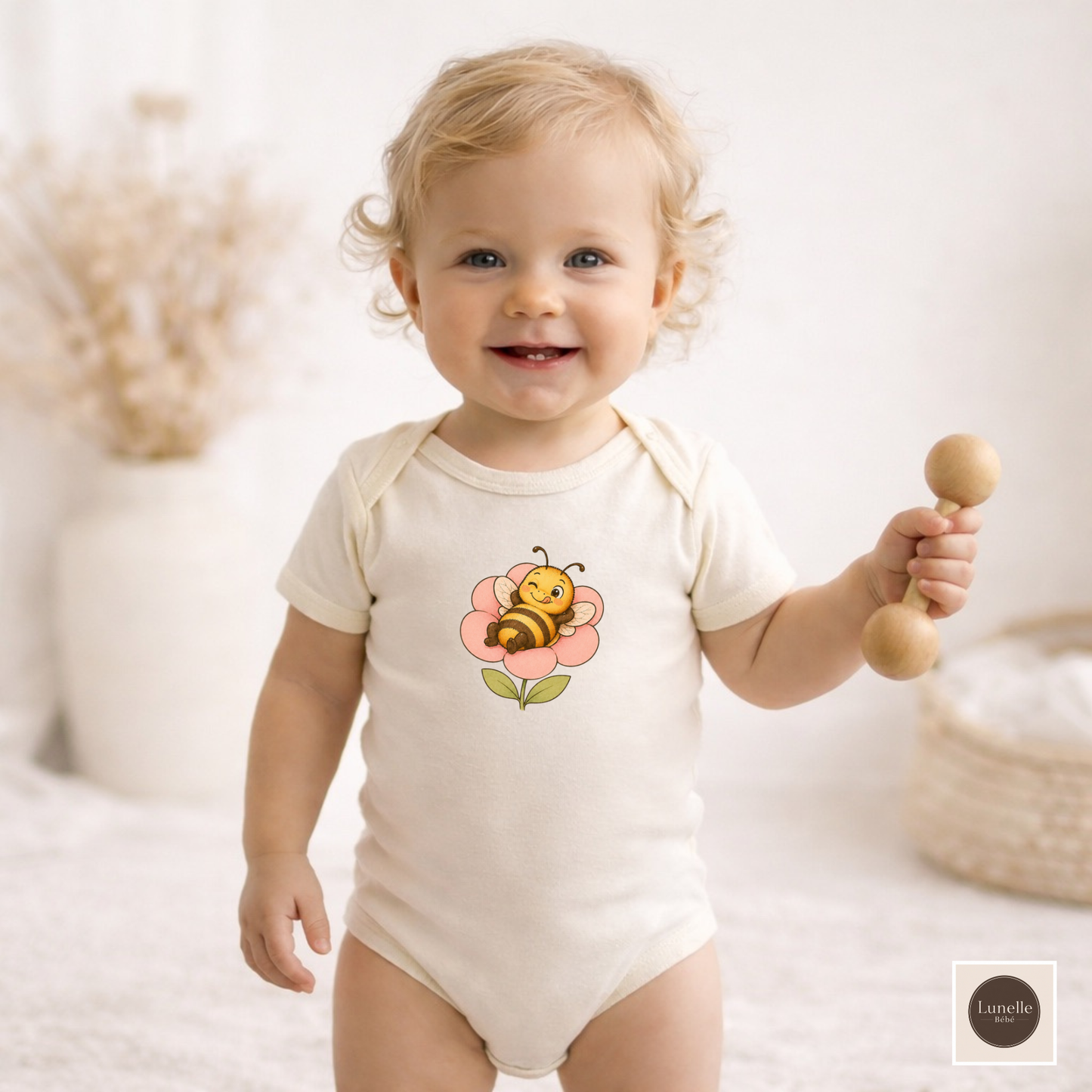 Organic Bee Baby Bodysuit, Baby Shower Gift, Newborn Gift, Organic Baby Clothes, Neutral Baby Outfit, Flower Baby Bodysuit